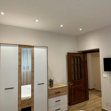 Tirana Home Екстер'єр фото